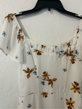 Women's White Floral Off-Shoulder Top - Yellow & Blue Print